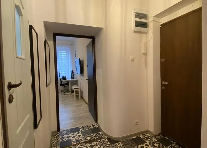 Stadion Narodowy 1 Pokojowe Mieszkanie アパート